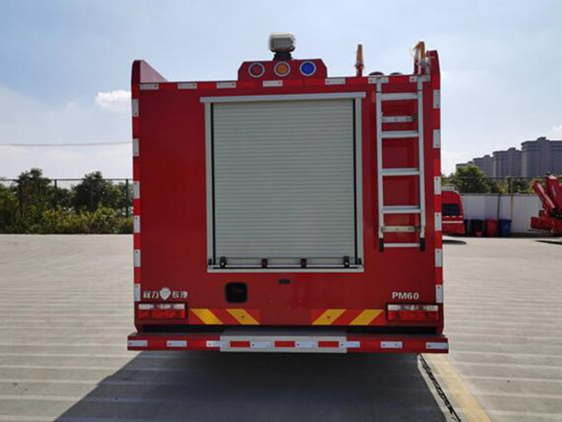 D9东风6吨泡沫消防车