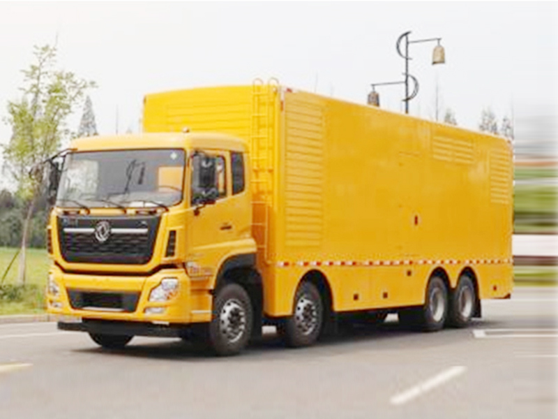 东风天龙前四后八电源车1000KW