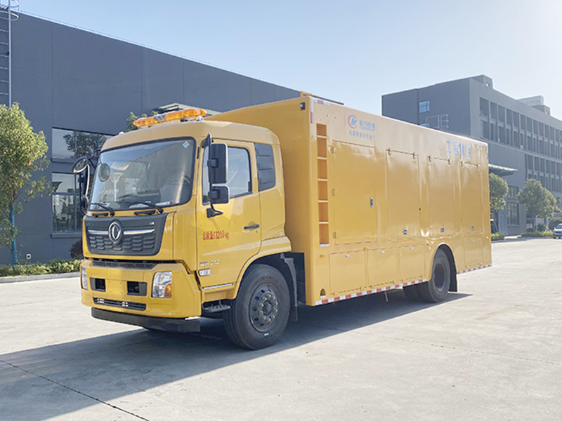 东风天锦3000方排水车（便携）