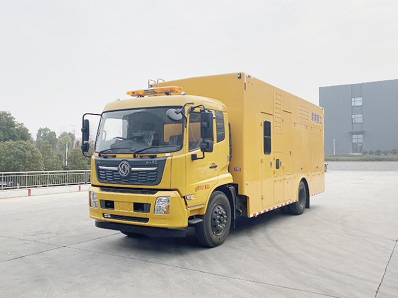 东风天锦3000方排水车（休息室）