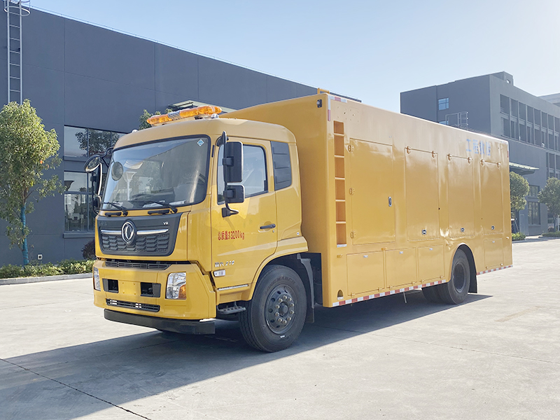 东风天锦3000方排水车（自吸 便携）