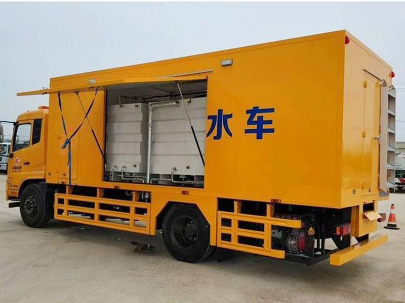 东风天锦一体化多功能净水车