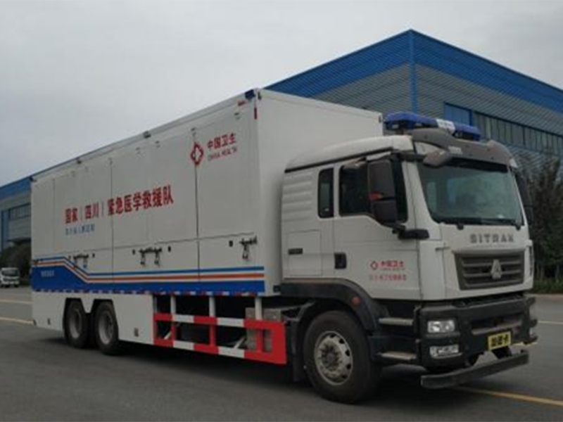 重汽装备车